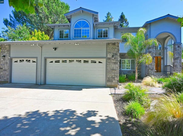 35 Harmony Ln, Walnut Creek, CA 94597