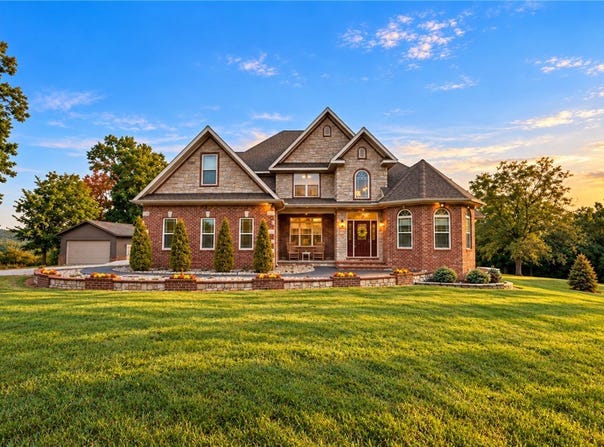 10925 Northfork Drive, Gravette, AR 72736