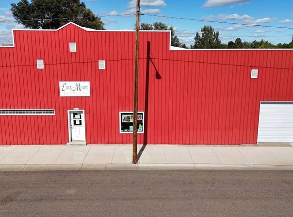 608 E Main St, Sidney, MT 59270