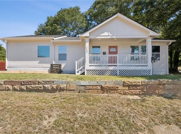 112 E Stephens Street, Winder, GA 30680