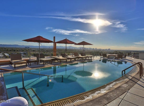 2211 E CAMELBACK Road, Phoenix, AZ 85016