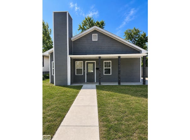 403 Voorheis Street, Pontiac, MI 48341