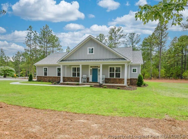 120 Edgewater Drive, West End, NC 27376