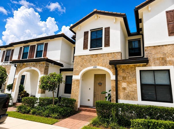 3382 W 114th Ter, Hialeah, FL 33018