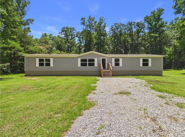 37 Bragg Drive, Pittsview, AL 36871