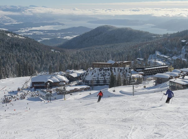 72 Great Escape Rd, Sandpoint, ID 83864