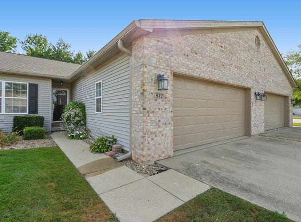 512 Stonecrest Drive, Savoy, IL 61874