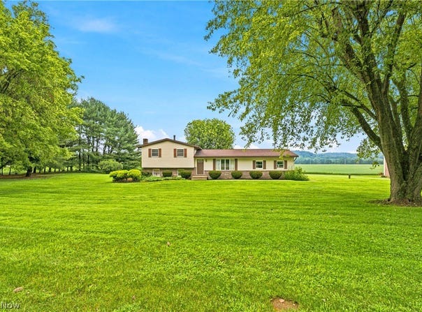 44480 US Highway 36, Coshocton, OH 43812
