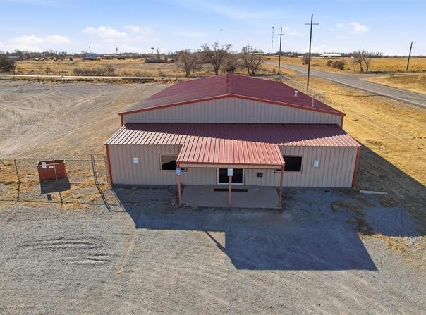 12292 Highway 30, Erick, OK 73645