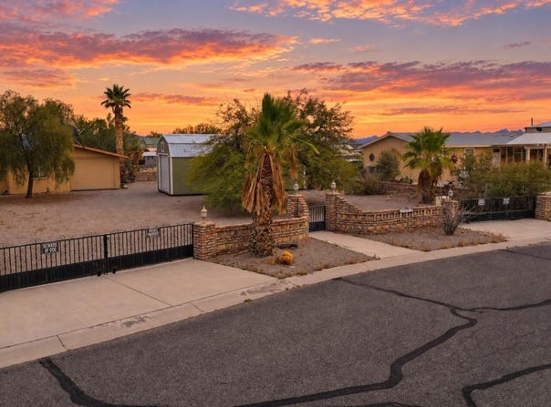 49758 Topaz Ave, Quartzsite, AZ 85346