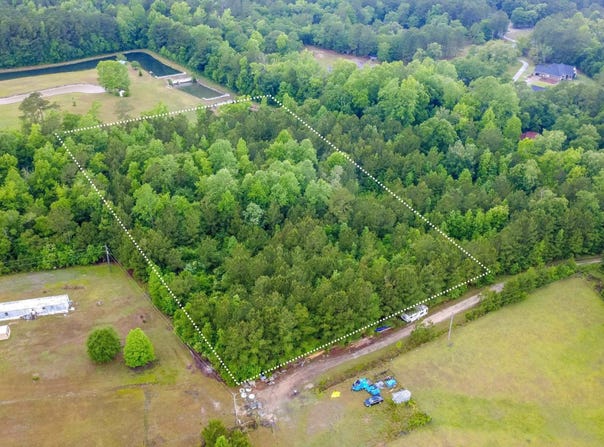 581 Roberts Rd., Aynor, SC 29511