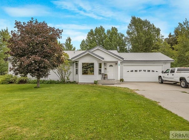680 N 2780 E, St Anthony, ID 83445
