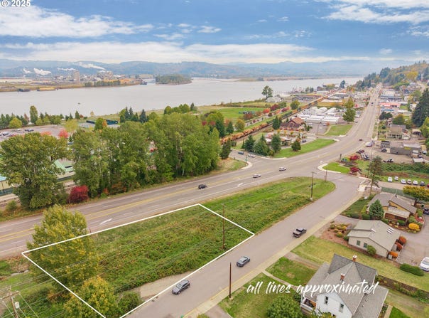 W B St, Rainier, OR 97048
