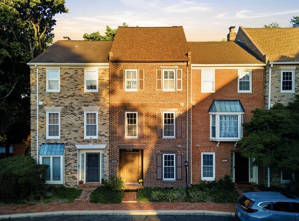6703-E WASHINGTON Boulevard, ARLINGTON, VA 22213