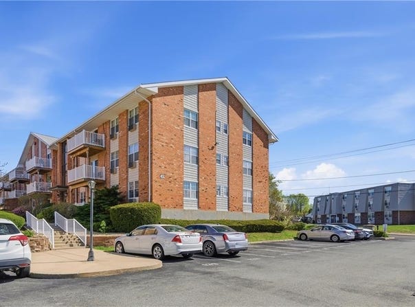 43 Bullocks Point Avenue, East Providence, RI 02915