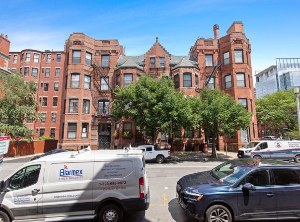 50 Hereford 4, Boston, MA 02115