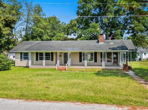 409 E Melrose St., Mullins, SC 29574