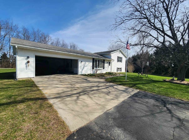 2549 State 213 Road, Orfordville, WI 53576