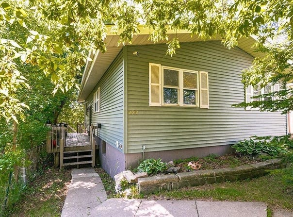 2310 W 7th St, Duluth, MN 55806