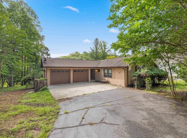 21 VINE RIDGE DR, Palmyra, VA 22963