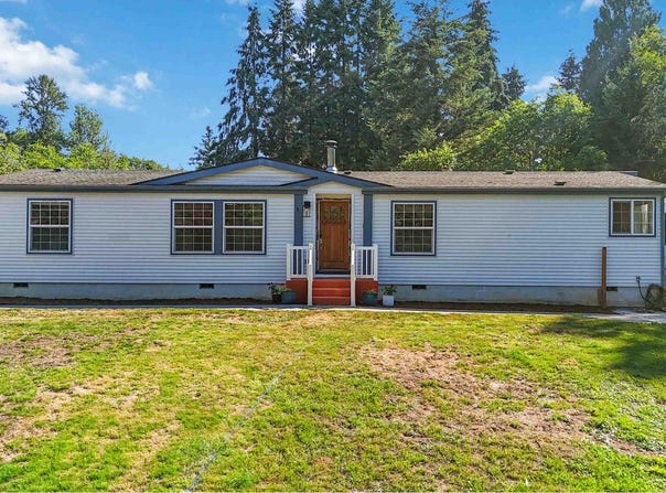 101 Red Row Road, Kelso, WA 98626