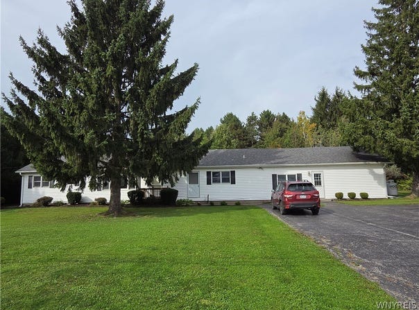 941 Akron Road, Corfu, NY 14036