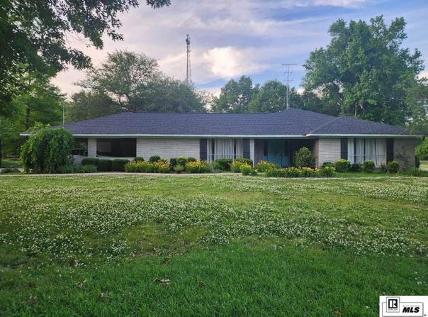 111 BURNSIDE DRIVE, Tallulah, LA 71282