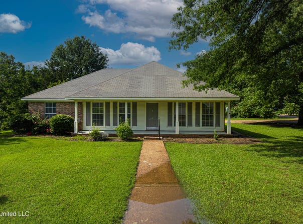 114 Fox Meadow Drive, Brandon, MS 39042