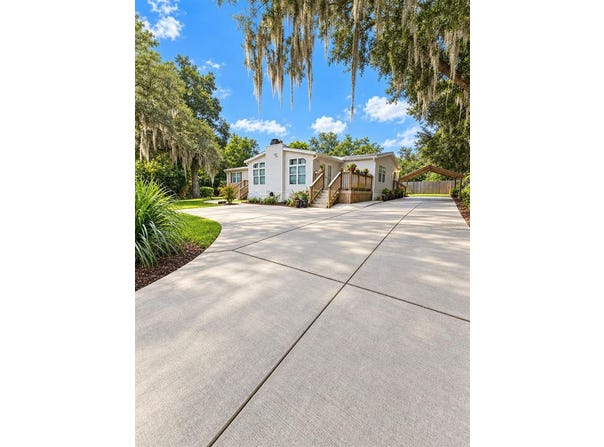 16800 SE 249TH Terrace, UMATILLA, FL 32784