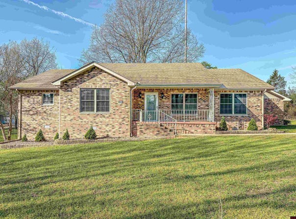 450 CREST LOOP, Gassville, AR 72635
