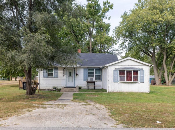 412 N Lincoln Street, Morocco, IN 47963