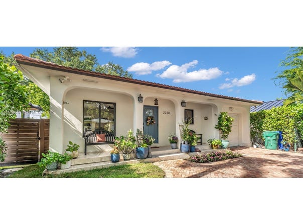 2220 SW 25th St, Miami, FL 33133