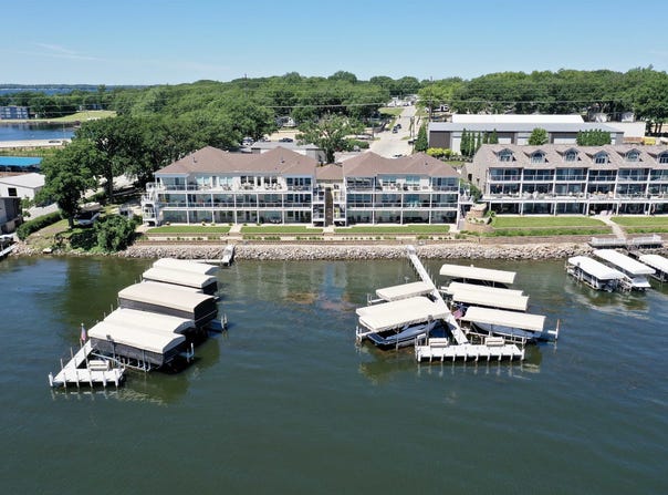1310 GORDON Drive, Okoboji, IA 51355