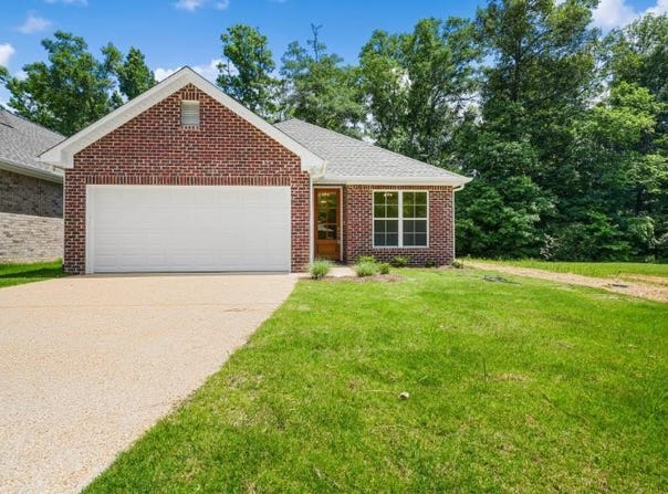 4260 Sydney, Tupelo, MS 38801