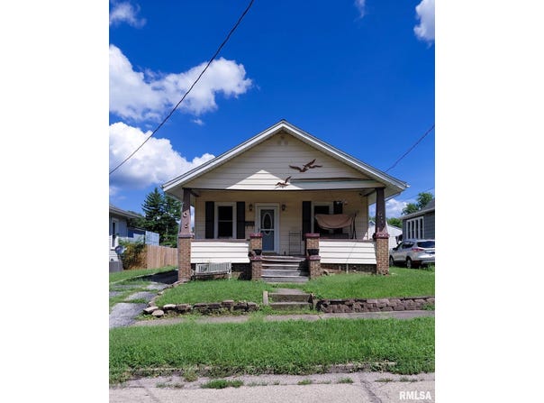 505 BAXTER Court, Canton, IL 61520