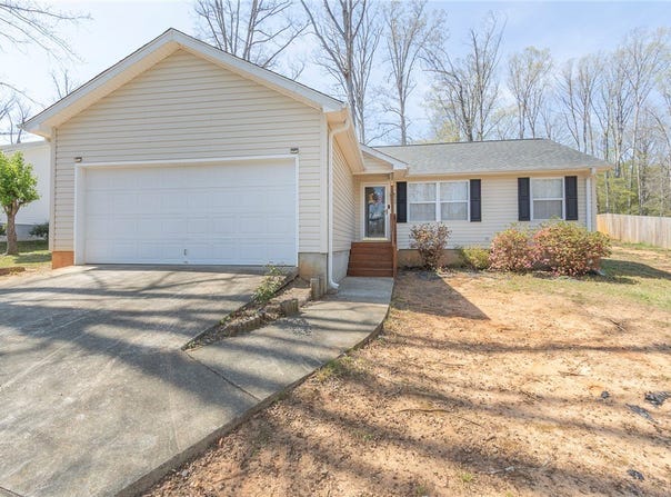 107 Brookside Circle, Honea Path, SC 29654