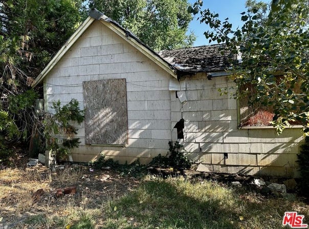 16118 First Ave, Hornbrook, CA 96044
