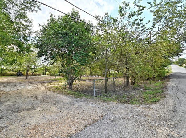202 Quail Run, Buda, TX 78610