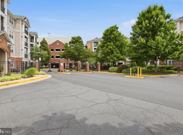 12913 CENTRE PARK Circle, HERNDON, VA 20171