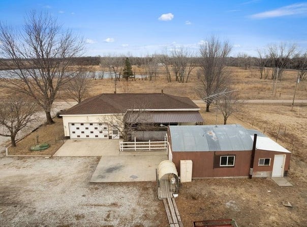 23387 370th Avenue, Monroe, NE 68647