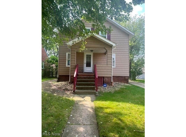 930 E 239th Street, Euclid, OH 44123