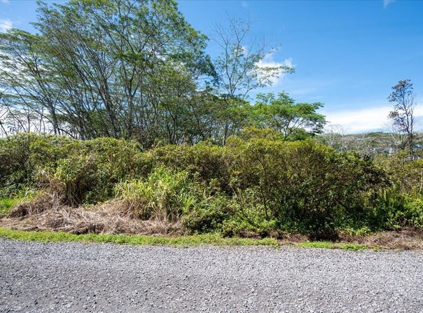 8TH AVE, Keaau, HI 96749