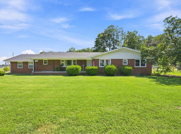 226 N Hampton Avenue, Republic, MO 65738