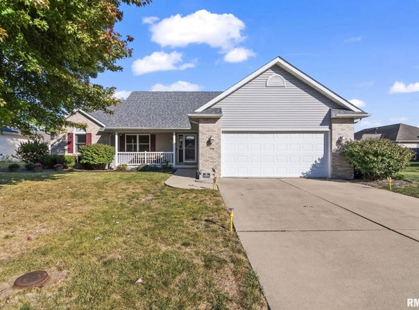 770 TIMBER EDGE Drive, Sherman, IL 62684