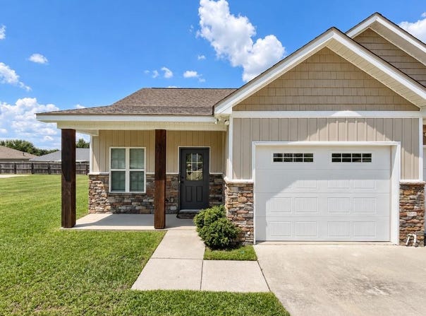 128 Heyward DR, Dothan, AL 36303