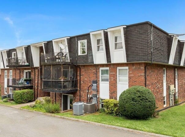 1625 Woodrow Drive, Knoxville, TN 37918