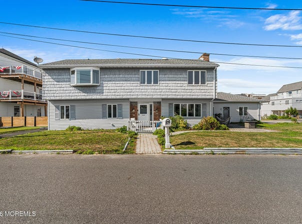 113 Illinois Avenue, Waretown, NJ 08758