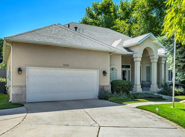 2321 E MAKENNA Ct, Holladay, UT 84117