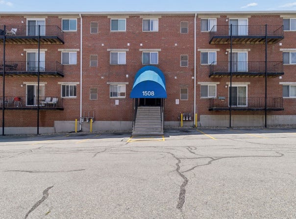 1508 Gorham, Lowell, MA 01852