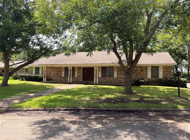1402 Circle Drive, Cooper, TX 75432